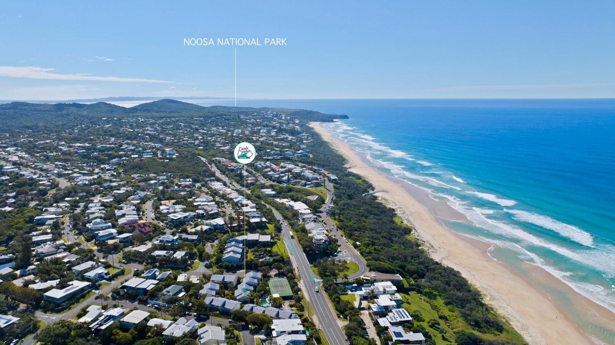 Beach Breakers Resort Sunrise Beach Buitenkant foto